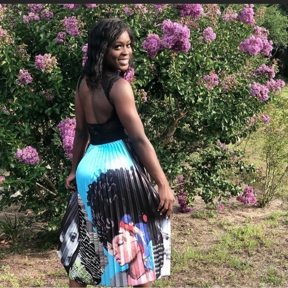 𝅺graphic print pleated skirt - Picture 1 of 5